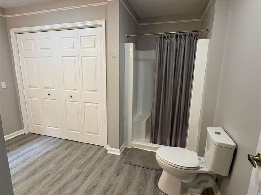 203 Haywood Knolls Drive, Hendersonville, NC 28791.  MLS# CAR4287277, YatesRealty ID 29253. 