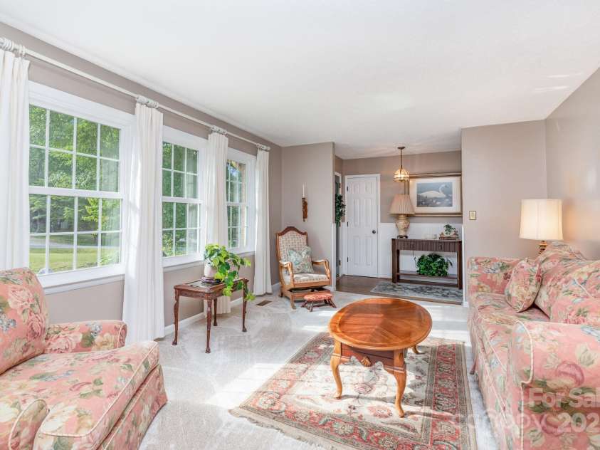 1218 Westwood Drive, Shelby, NC 28152.  MLS# CAR4286529, YatesRealty ID 29255. 