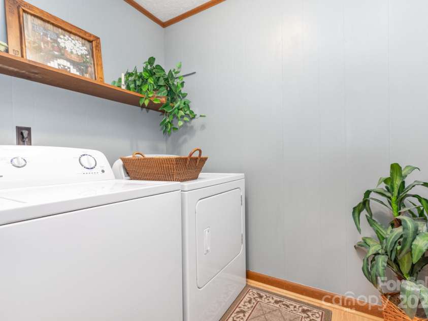 1218 Westwood Drive, Shelby, NC 28152.  MLS# CAR4286529, YatesRealty ID 29255. 