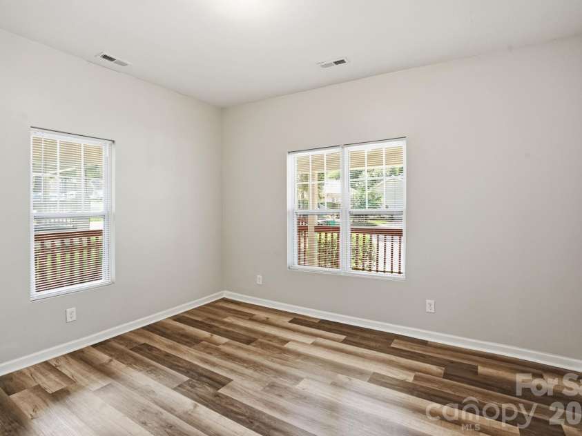 4514 Wildwood Avenue, Charlotte, NC 28208.  MLS# CAR4391328, YatesRealty ID 29255. 