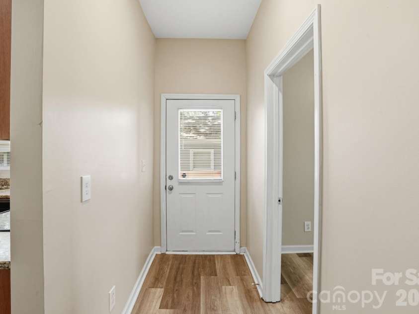 4514 Wildwood Avenue, Charlotte, NC 28208.  MLS# CAR4391328, YatesRealty ID 29255. 