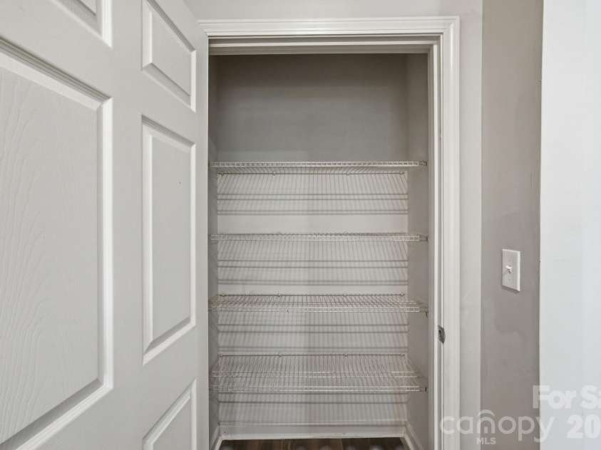 4514 Wildwood Avenue, Charlotte, NC 28208.  MLS# CAR4391328, YatesRealty ID 29255. 