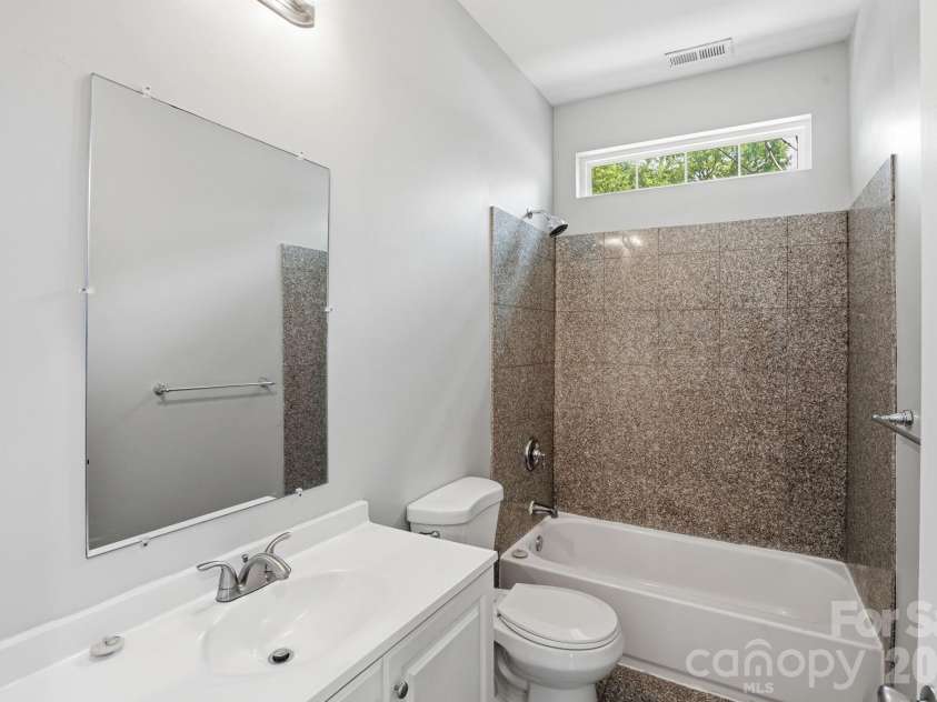 4514 Wildwood Avenue, Charlotte, NC 28208.  MLS# CAR4391328, YatesRealty ID 29255. 