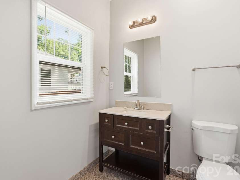 4514 Wildwood Avenue, Charlotte, NC 28208.  MLS# CAR4391328, YatesRealty ID 29255. 