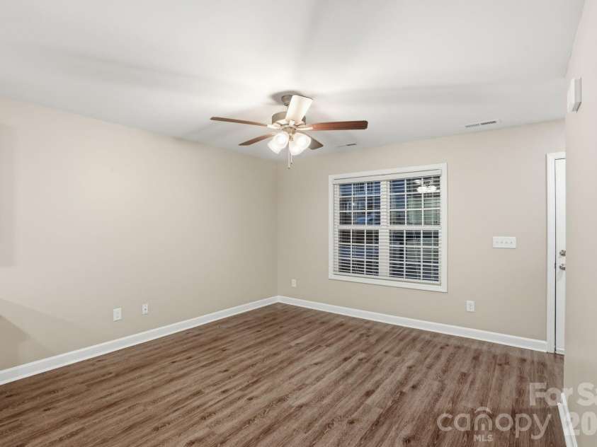 719 Hillside Street, Kannapolis, NC 28083.  MLS# CAR4391327, YatesRealty ID 29256. 