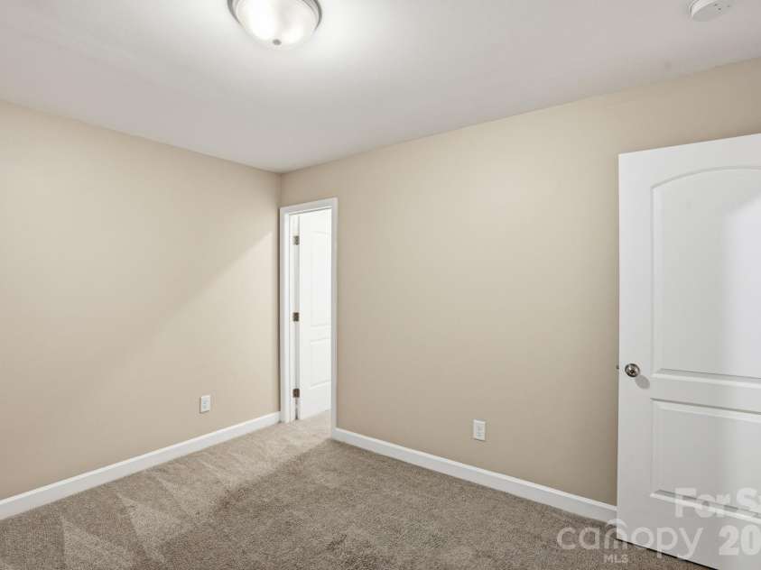 719 Hillside Street, Kannapolis, NC 28083.  MLS# CAR4391327, YatesRealty ID 29256. 
