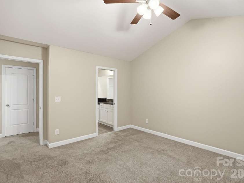 719 Hillside Street, Kannapolis, NC 28083.  MLS# CAR4391327, YatesRealty ID 29256. 
