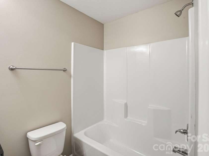719 Hillside Street, Kannapolis, NC 28083.  MLS# CAR4391327, YatesRealty ID 29256. 