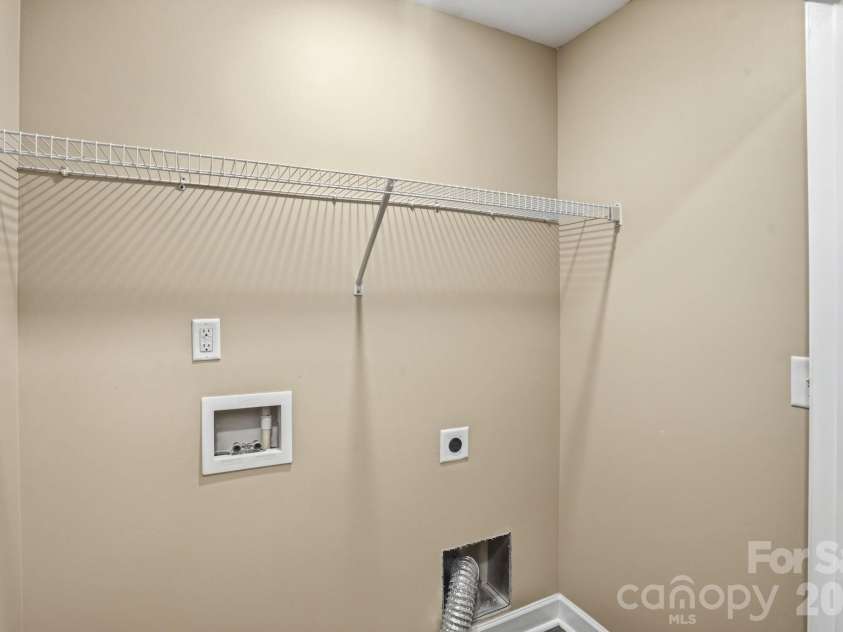 719 Hillside Street, Kannapolis, NC 28083.  MLS# CAR4391327, YatesRealty ID 29256. 