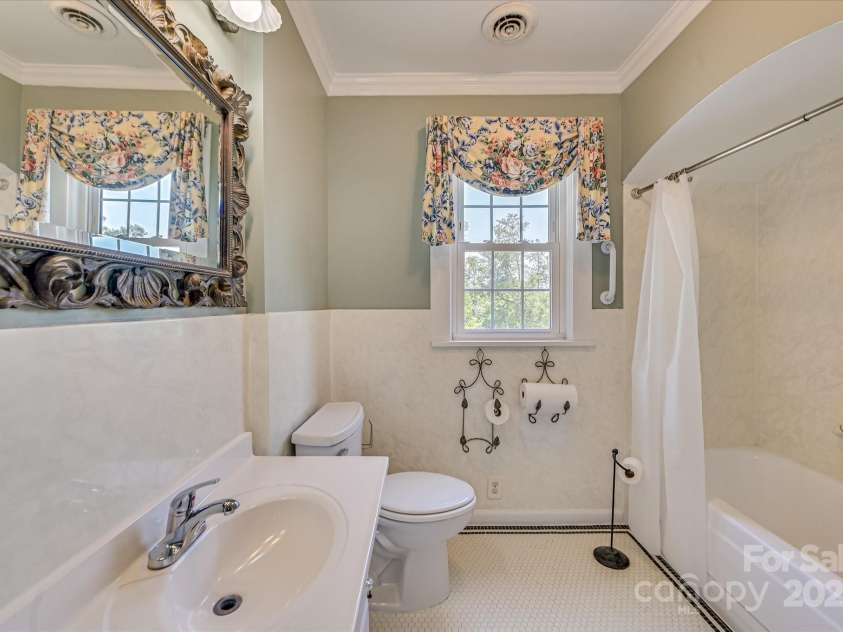 420 Columbia Road, Edgefield, SC 29824.  MLS# CAR4287075, YatesRealty ID 29257. 