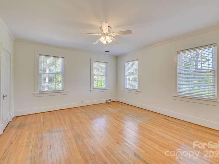 420 Columbia Road, Edgefield, SC 29824.  MLS# CAR4287075, YatesRealty ID 29257. 