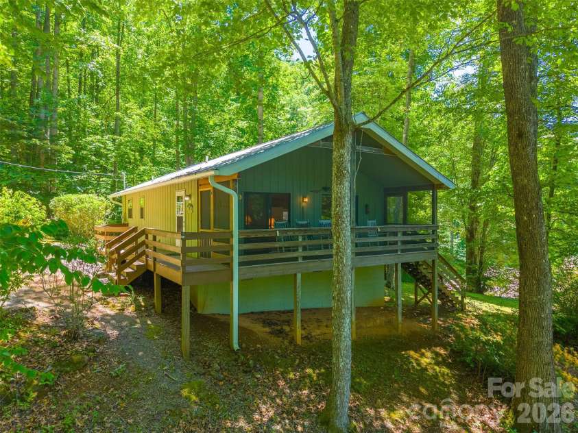 168 Grizzly Ridge, Sylva, NC 28779.  MLS# CAR4387715, YatesRealty ID 29258. 