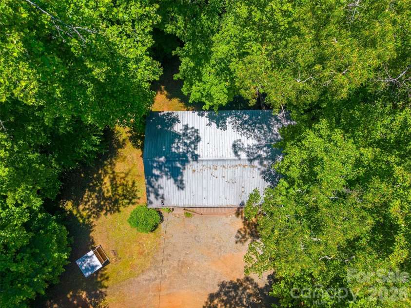 168 Grizzly Ridge, Sylva, NC 28779.  MLS# CAR4387715, YatesRealty ID 29258. 