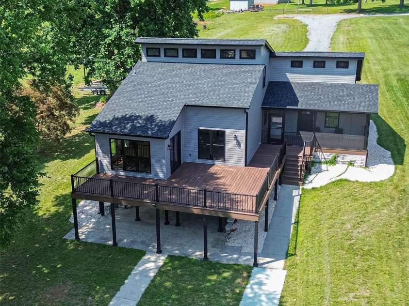 208 Sheppard Point, Lexington, NC 27292.  MLS# CAR4285278, YatesRealty ID 29258. 