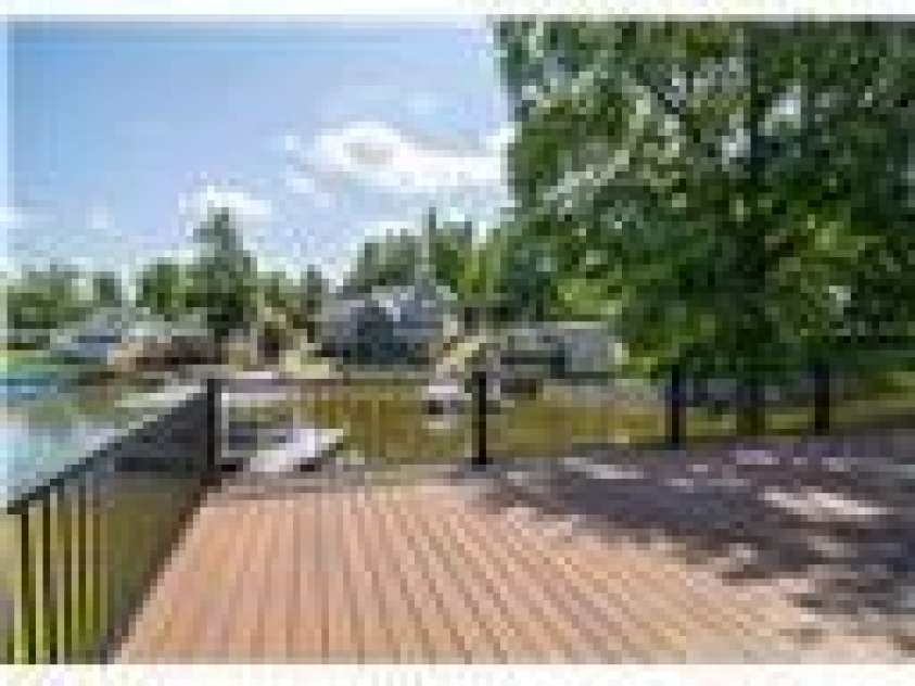 208 Sheppard Point, Lexington, NC 27292.  MLS# CAR4285278, YatesRealty ID 29258. 