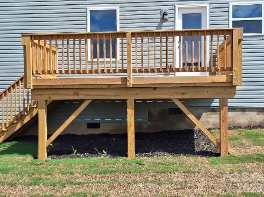 5147 Colchester Court, Catawba, NC 28609.  MLS# CAR4392214, YatesRealty ID 29259. Deck