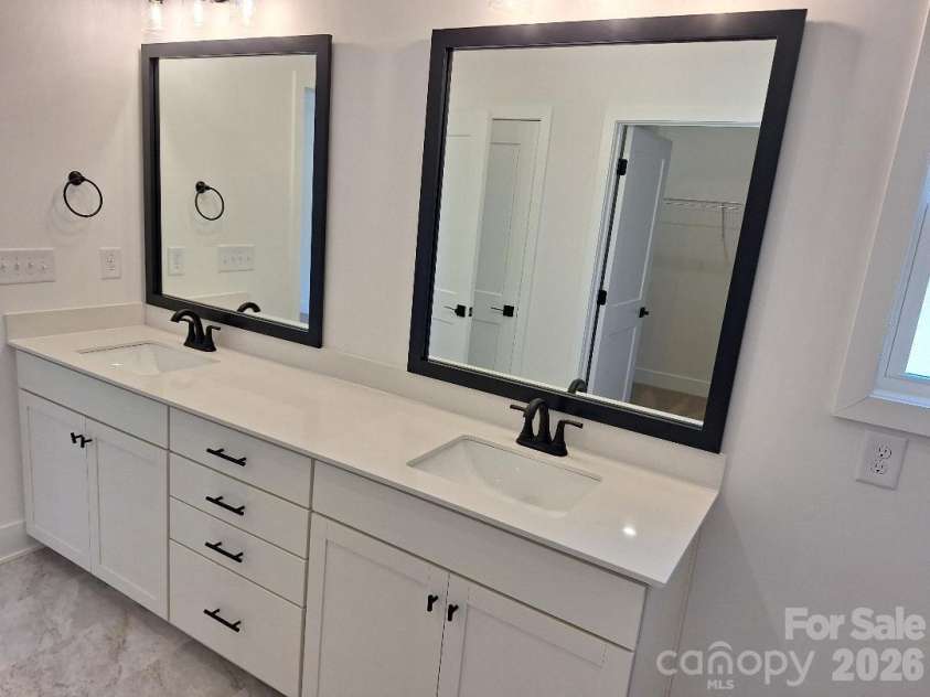 5147 Colchester Court, Catawba, NC 28609.  MLS# CAR4392214, YatesRealty ID 29259. Primary Bathroom Vanity