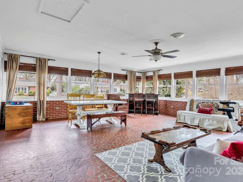 1101 Roundknob Avenue, Salisbury, NC 28144.  MLS# CAR4232007, YatesRealty ID 2926. Sunroom