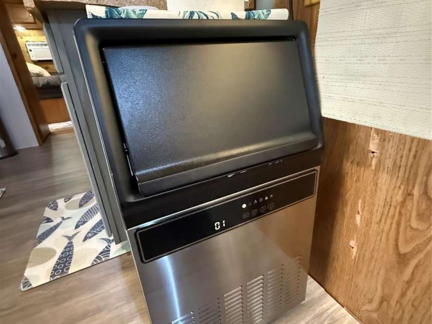 115 Hollywood Trail, Mount Gilead, NC 27306.  MLS# CAR4298548, YatesRealty ID 2926. 