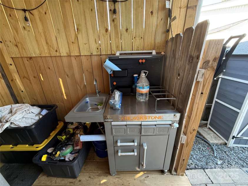 115 Hollywood Trail, Mount Gilead, NC 27306.  MLS# CAR4298548, YatesRealty ID 2926. 