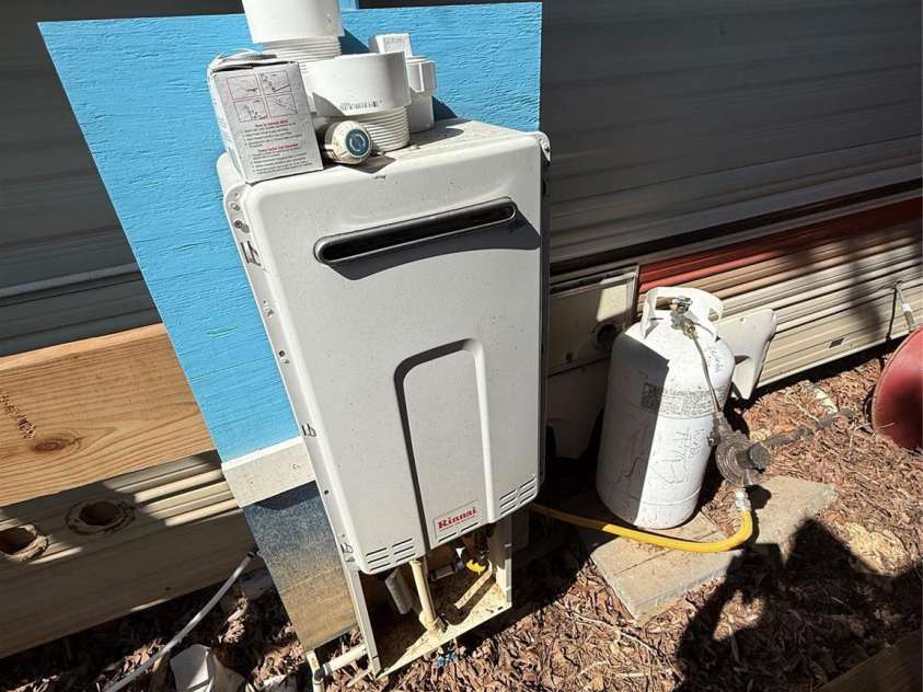 115 Hollywood Trail, Mount Gilead, NC 27306.  MLS# CAR4298548, YatesRealty ID 2926. 