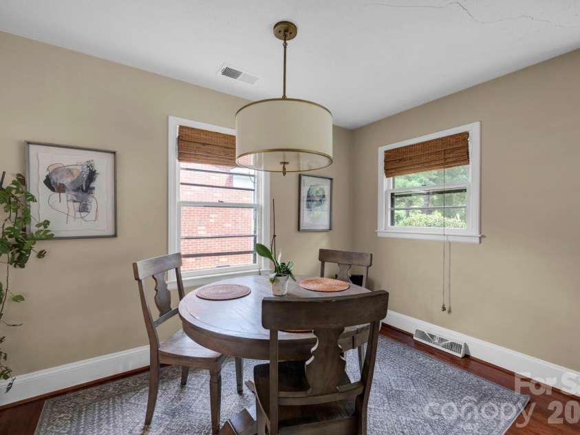 1227 Barkley Road, Charlotte, NC 28209.  MLS# CAR4352156, YatesRealty ID 2926. 