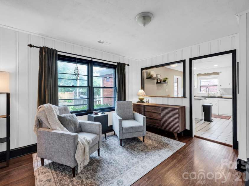 1227 Barkley Road, Charlotte, NC 28209.  MLS# CAR4352156, YatesRealty ID 2926. 