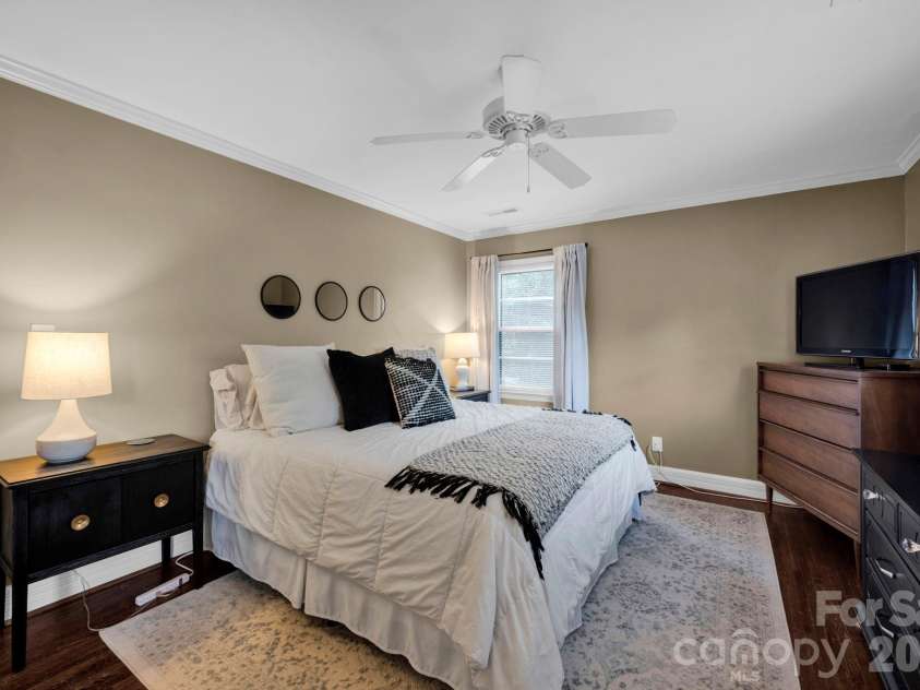 1227 Barkley Road, Charlotte, NC 28209.  MLS# CAR4352156, YatesRealty ID 2926. 