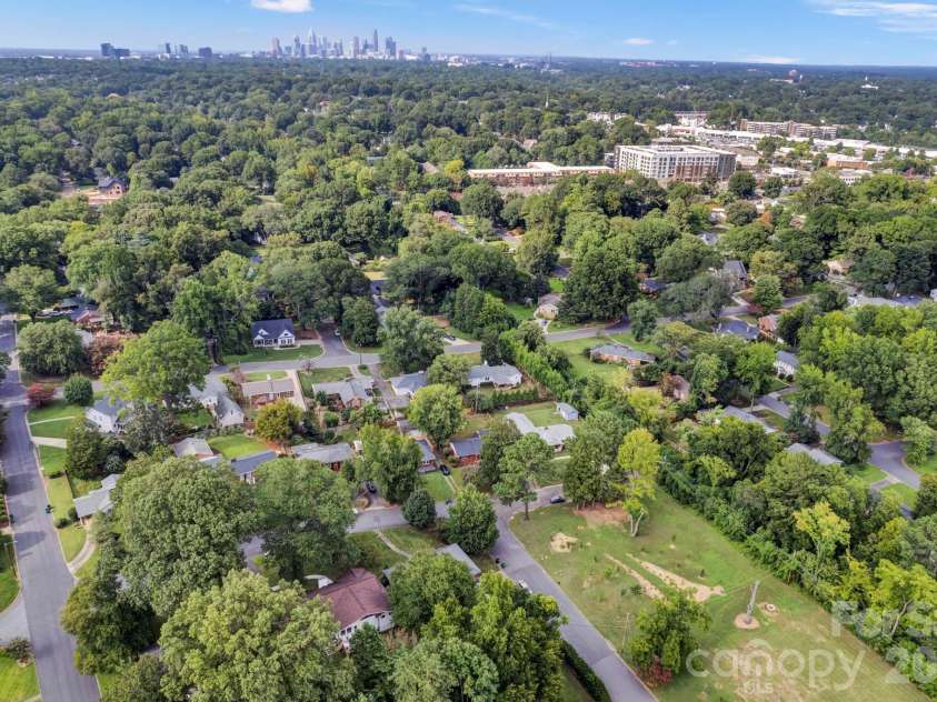 1227 Barkley Road, Charlotte, NC 28209.  MLS# CAR4352156, YatesRealty ID 2926. 