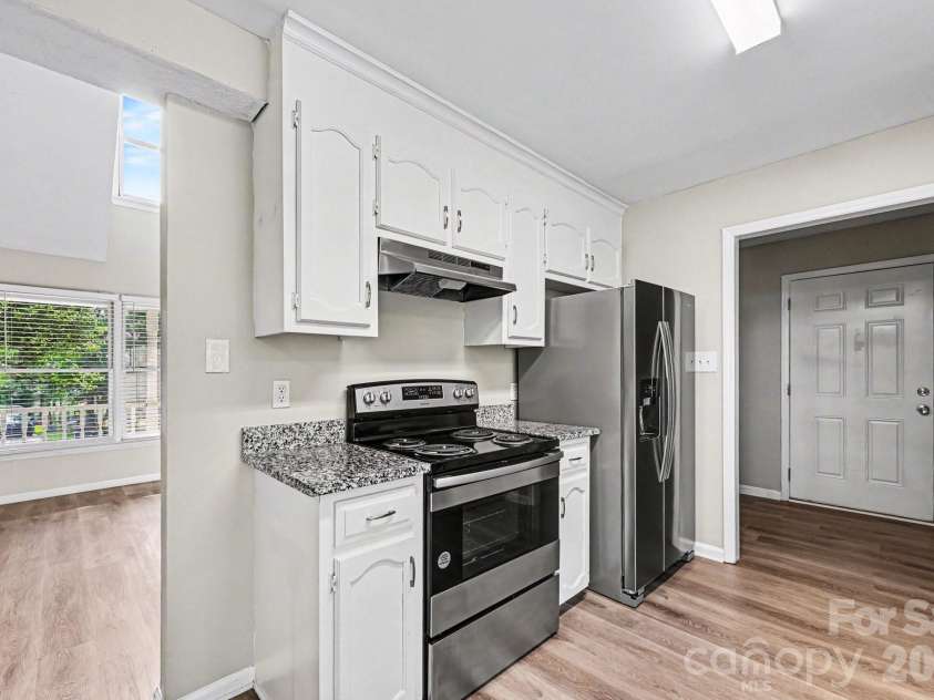 619 Devonwood Court, Gastonia, NC 28052.  MLS# CAR4391326, YatesRealty ID 29260. 