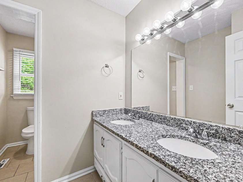 619 Devonwood Court, Gastonia, NC 28052.  MLS# CAR4391326, YatesRealty ID 29260. 