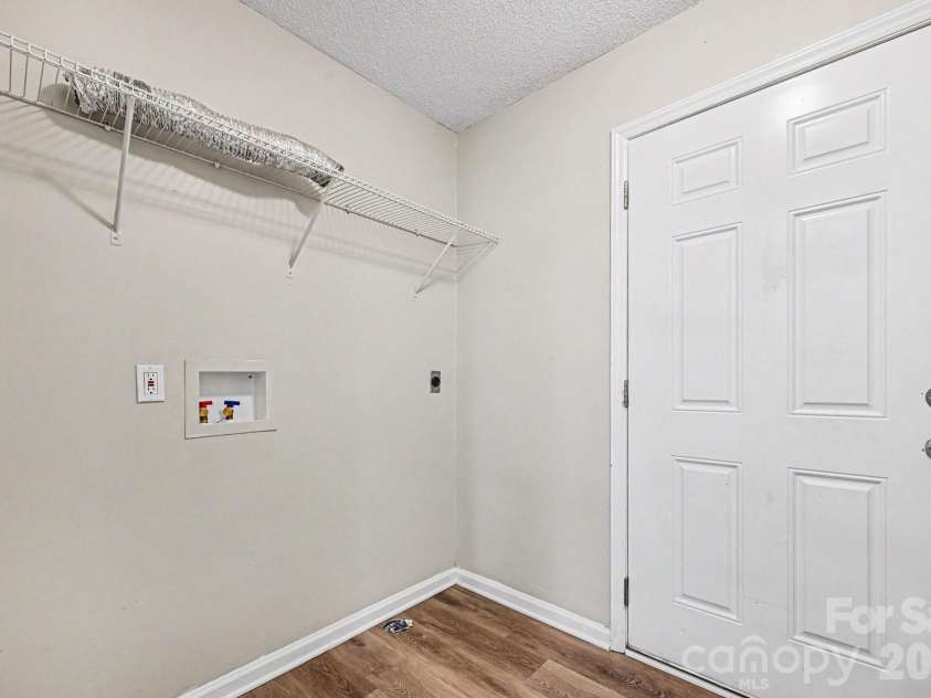 619 Devonwood Court, Gastonia, NC 28052.  MLS# CAR4391326, YatesRealty ID 29260. 