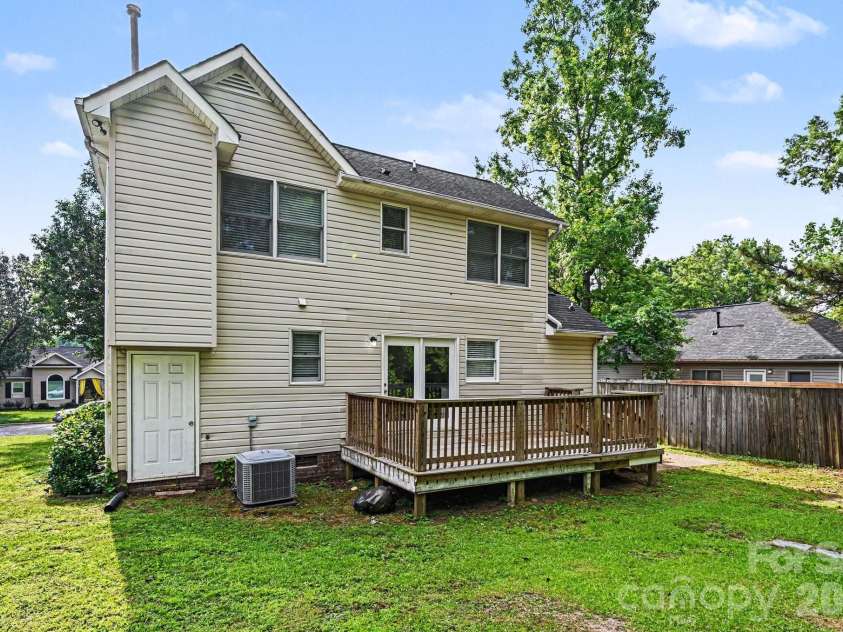 619 Devonwood Court, Gastonia, NC 28052.  MLS# CAR4391326, YatesRealty ID 29260. 