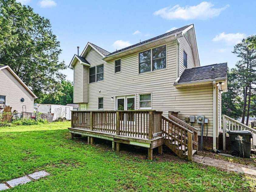 619 Devonwood Court, Gastonia, NC 28052.  MLS# CAR4391326, YatesRealty ID 29260. 