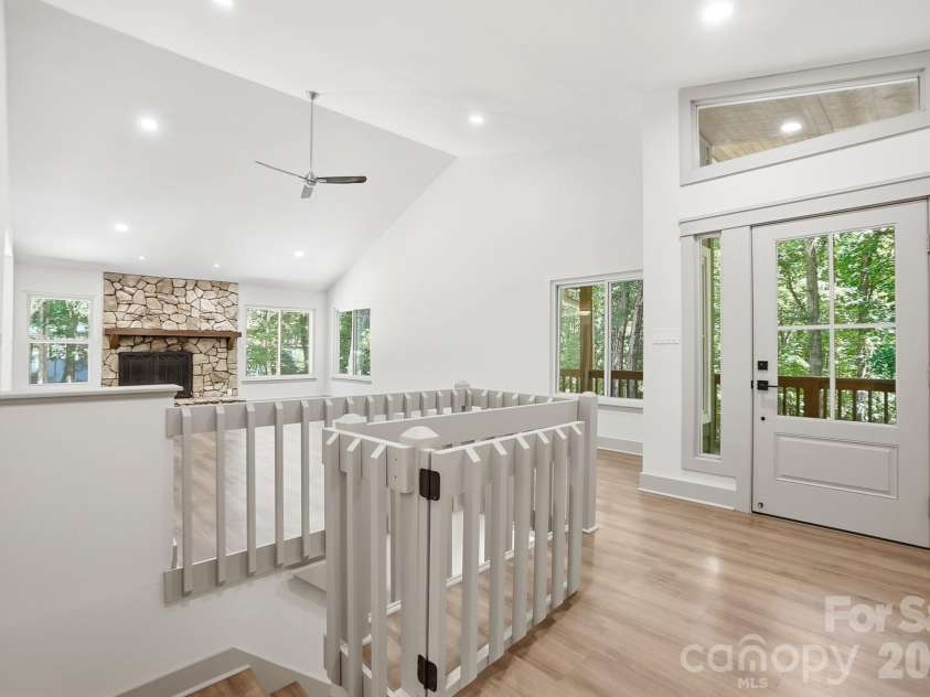 14428 Harbor Estate Road, Charlotte, NC 28278.  MLS# CAR4385688, YatesRealty ID 29261. 