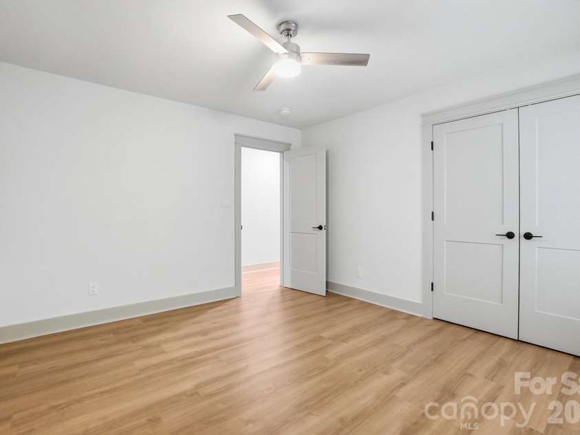 14428 Harbor Estate Road, Charlotte, NC 28278.  MLS# CAR4385688, YatesRealty ID 29261. 
