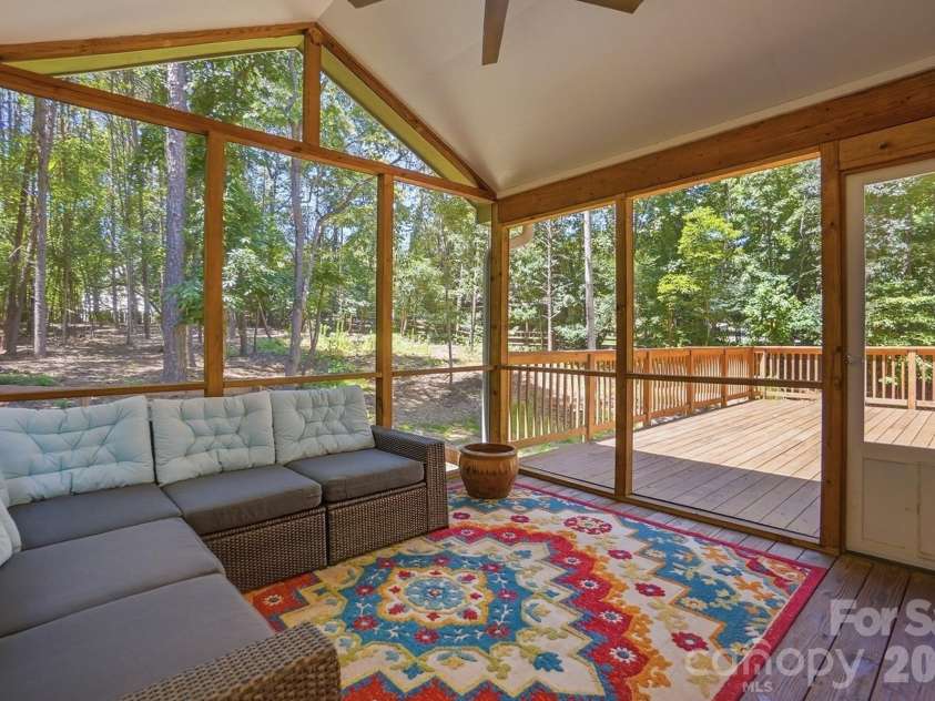 14428 Harbor Estate Road, Charlotte, NC 28278.  MLS# CAR4385688, YatesRealty ID 29261. 