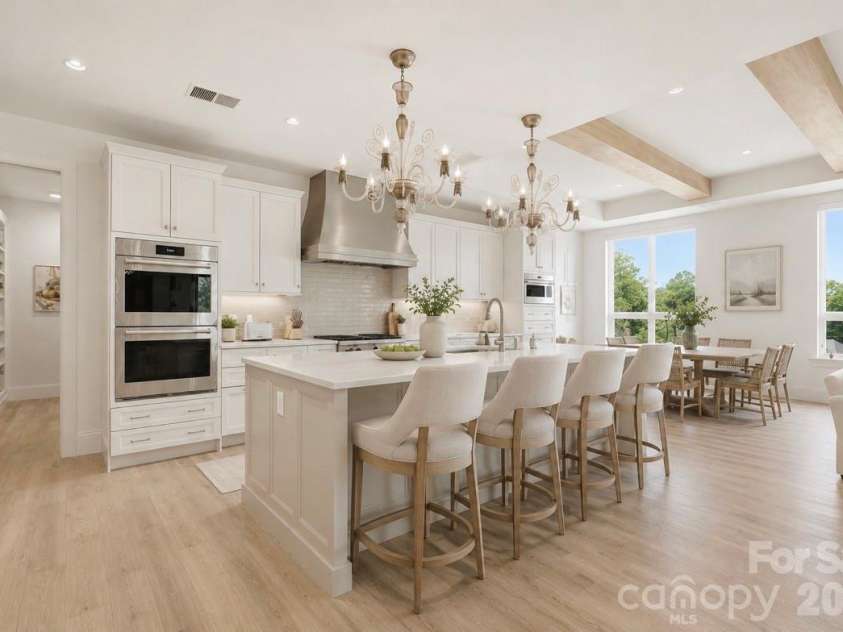 130 Cherokee Road, Charlotte, NC 28207.  MLS# CAR4370948, YatesRealty ID 29262. 