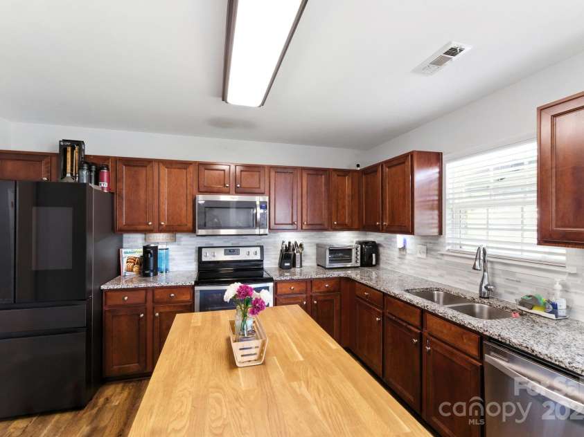 217 Otman Court, Rock Hill, SC 29732.  MLS# CAR4287480, YatesRealty ID 29262. 