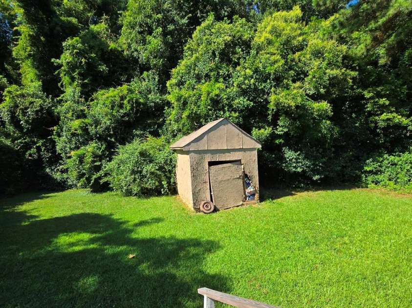 4406 Argyle Drive, Charlotte, NC 28213.  MLS# CAR4281446, YatesRealty ID 29263. 