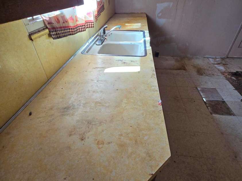 4406 Argyle Drive, Charlotte, NC 28213.  MLS# CAR4281446, YatesRealty ID 29263. 