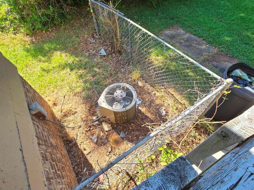 4406 Argyle Drive, Charlotte, NC 28213.  MLS# CAR4281446, YatesRealty ID 29263. 