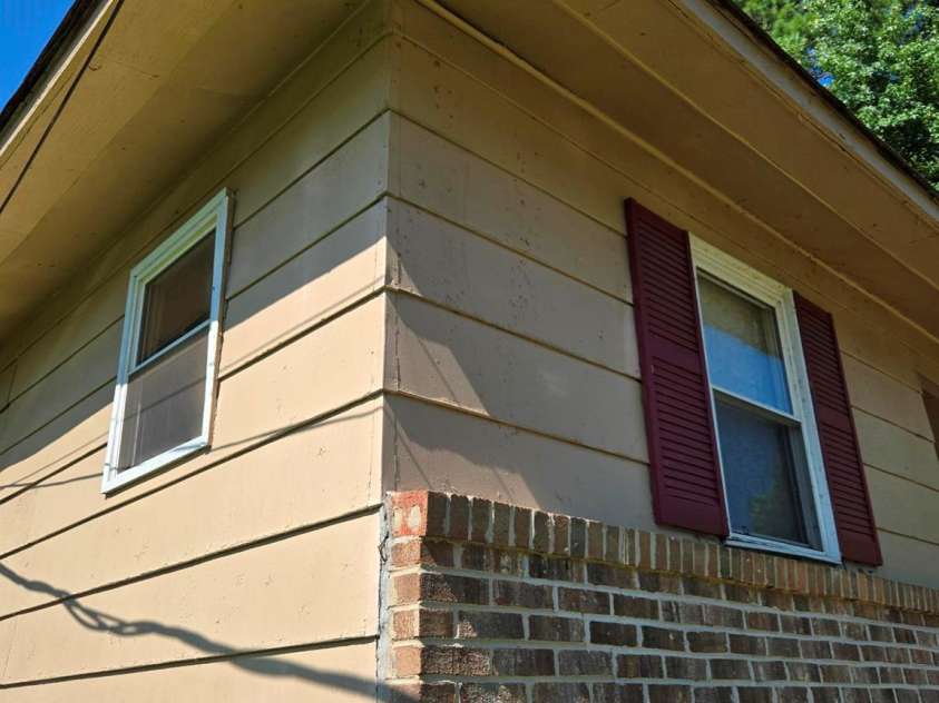 4406 Argyle Drive, Charlotte, NC 28213.  MLS# CAR4281446, YatesRealty ID 29263. 