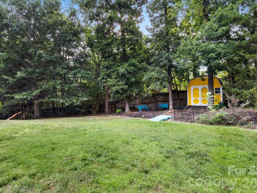 8357 Bampton Drive, Concord, NC 28027.  MLS# CAR4392254, YatesRealty ID 29263. 