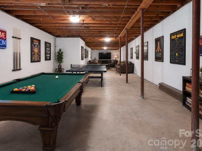 134 Oakview Road, Asheville, NC 28806.  MLS# CAR4385286, YatesRealty ID 29264. Basement Potential - VIRTUAL STAGING