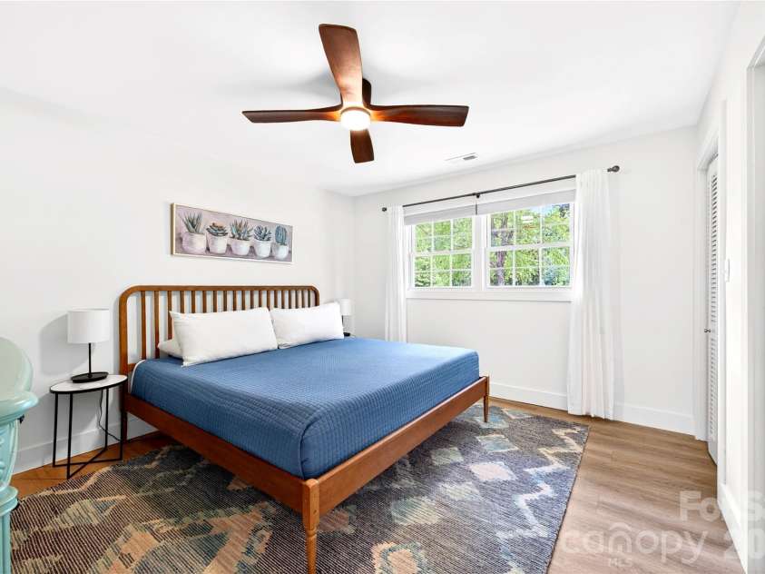 134 Oakview Road, Asheville, NC 28806.  MLS# CAR4385286, YatesRealty ID 29264. Master Bedroom