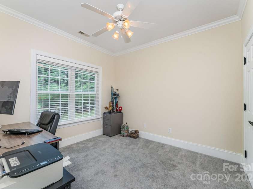 7020 Highland Way, Belmont, NC 28012.  MLS# CAR4287029, YatesRealty ID 29264. 