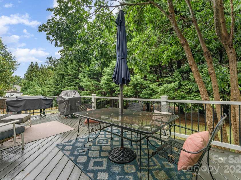 7020 Highland Way, Belmont, NC 28012.  MLS# CAR4287029, YatesRealty ID 29264. 