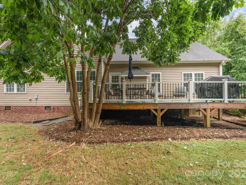 7020 Highland Way, Belmont, NC 28012.  MLS# CAR4287029, YatesRealty ID 29264. 