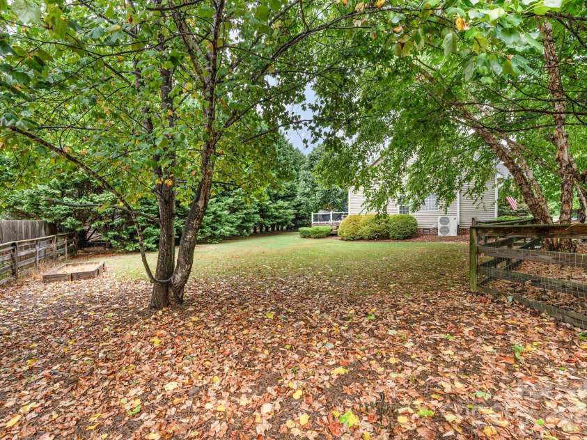 7020 Highland Way, Belmont, NC 28012.  MLS# CAR4287029, YatesRealty ID 29264. 